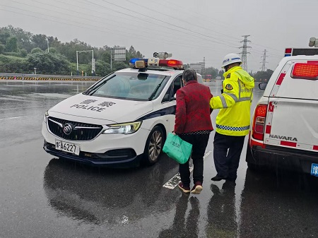 1758615726831.jpg 2.jpg